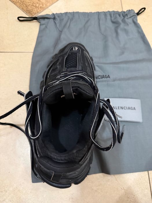 Balenciaga track