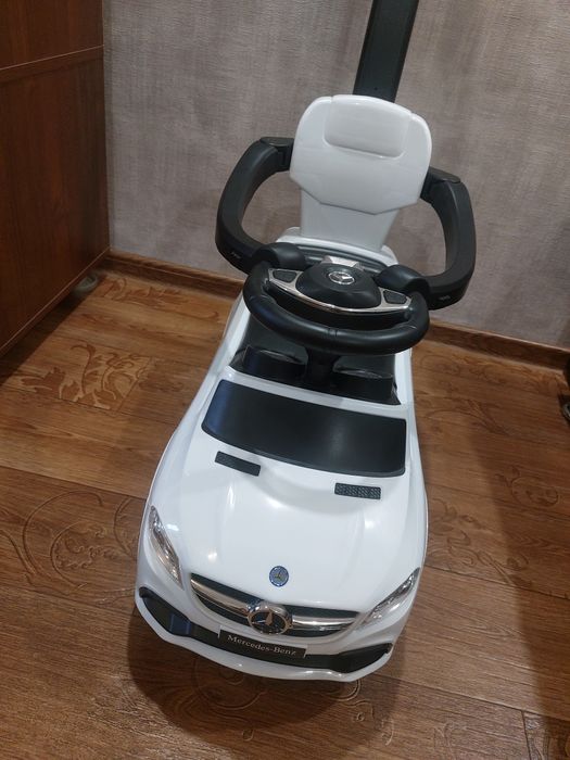 Продам детскую машину. В отличном состоянии