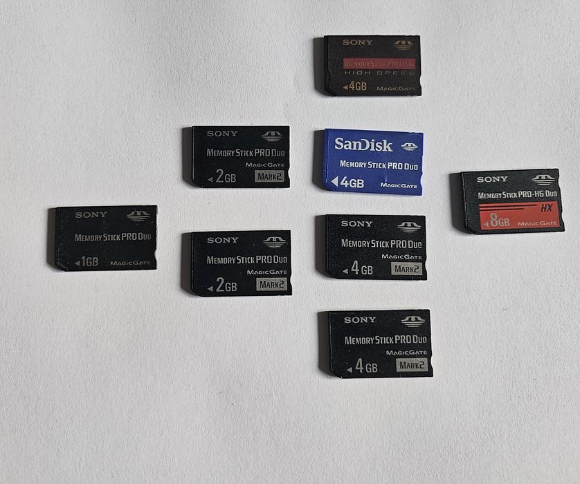 Lot carduri memory stick pro duo