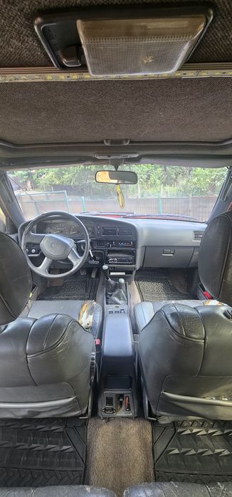 Vând Toyota 4 Runner