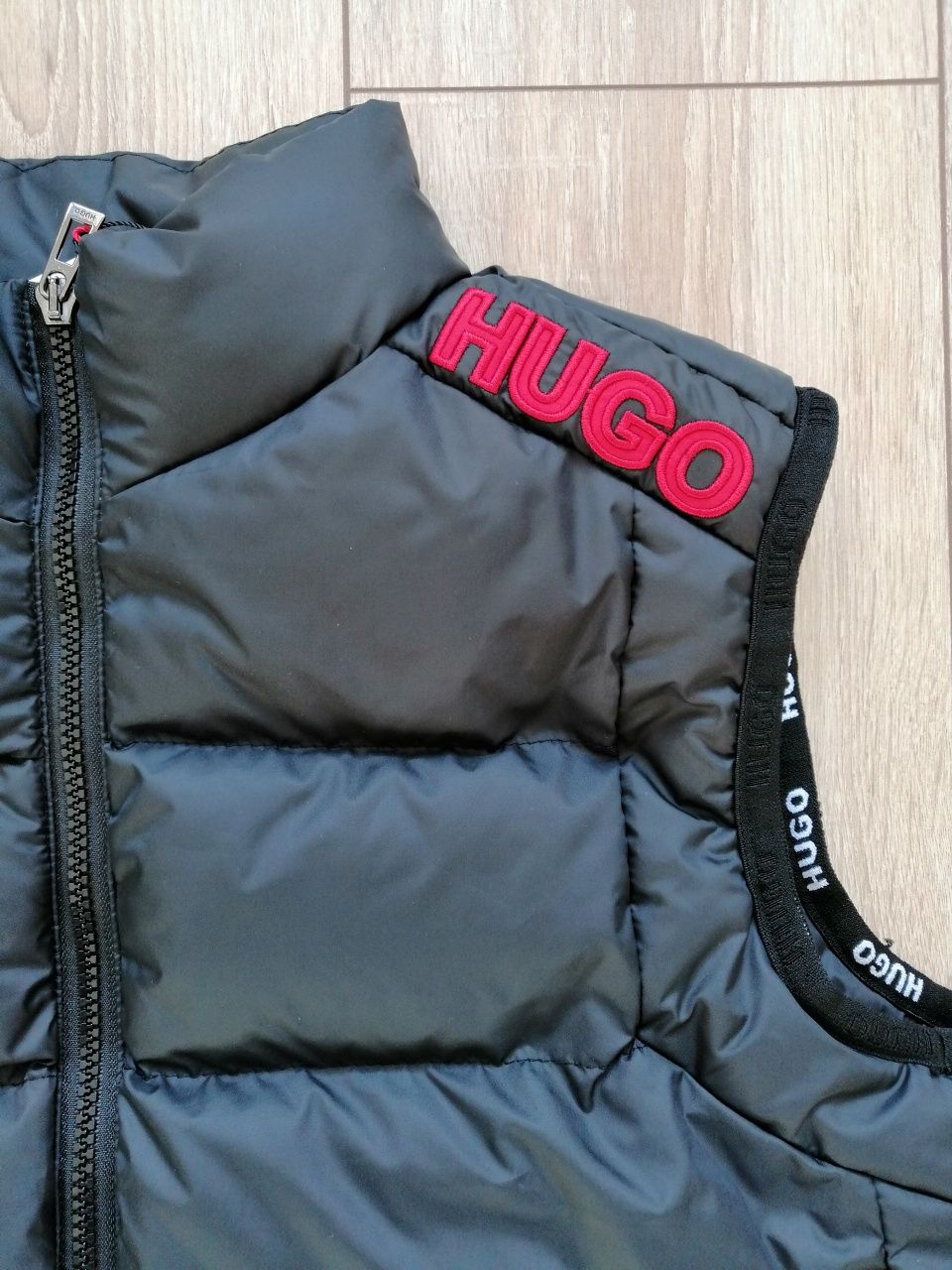 Hugo Boss мъжки елек в черен цвят XL XXXL