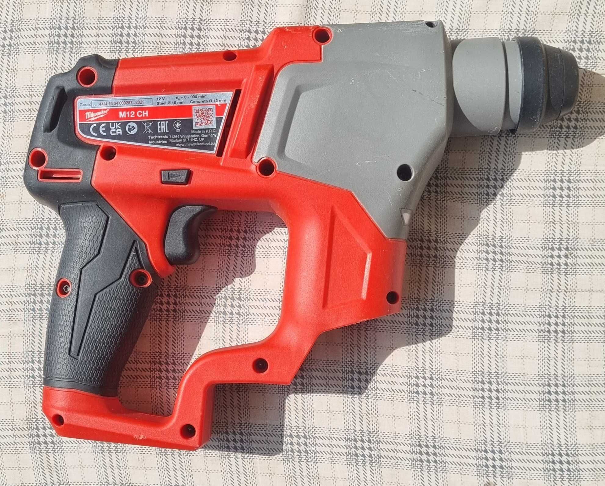 Milwaukee M12 FUEL