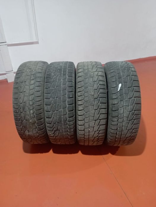 Зимний баллон сатылады 205/65/15