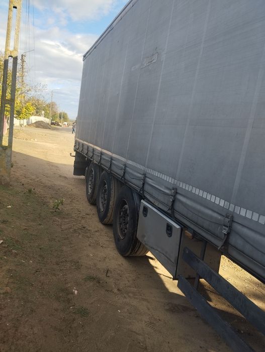 Vând semiremorca Kogel