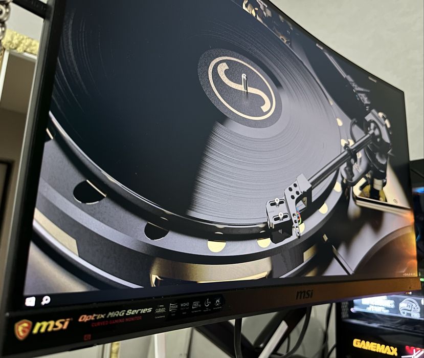 Монитор MSI Optix MAG