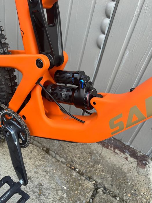 Santa Cruz Hightower C / Carbon  Full Suspension