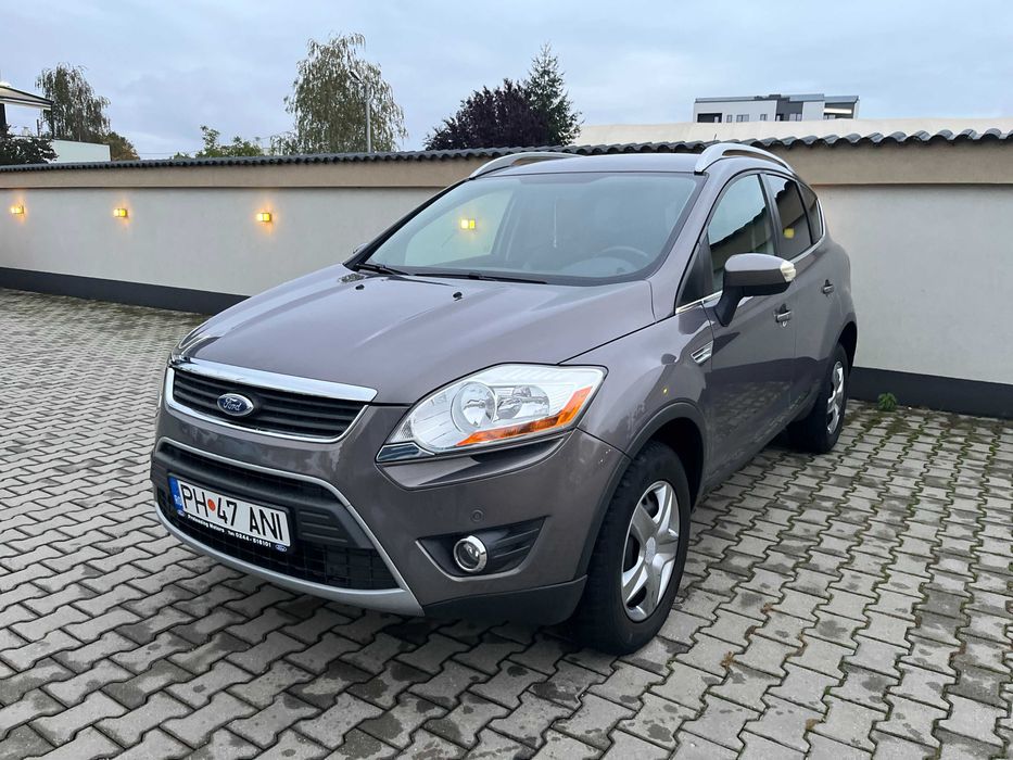 Ford Kuga 2.0 TDCI 4x4 Automat 140 CP Keyless Go