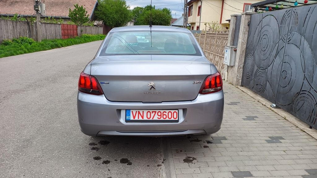 Peugeot 301 benzină