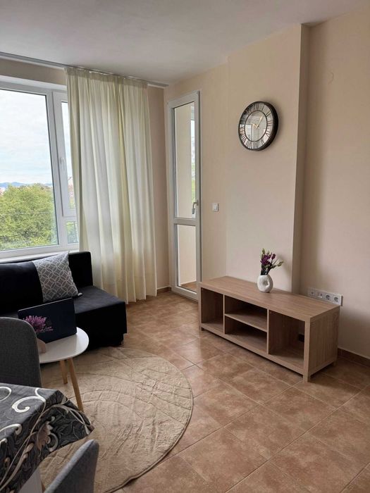 Дава се под наем Двустаен апартамент в София, Център - 60 кв.м за 500 € - Снимка #1