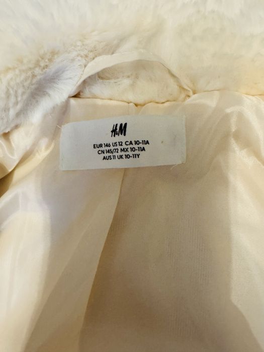 Blăniță fete 10–12 ani, ca nouă, purtată o singură dată