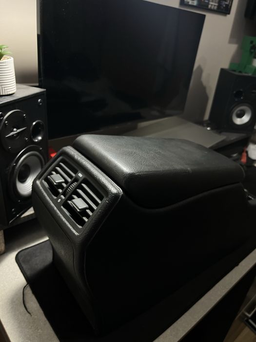 Подлакътник avatgarde W210