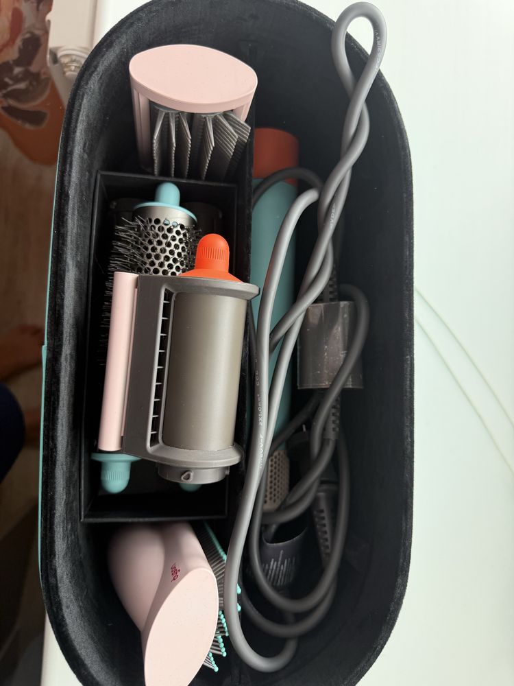 Dyson стайлер airwrap