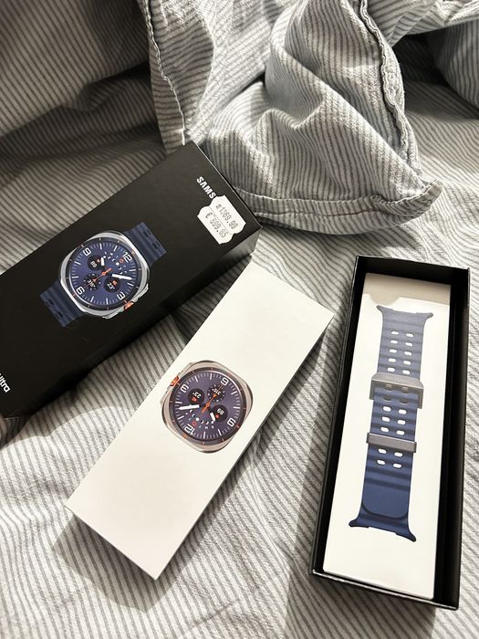 Смарт часовник • Samsung Galaxy Watch Ultra • 47mm (2025) Tatanium blu