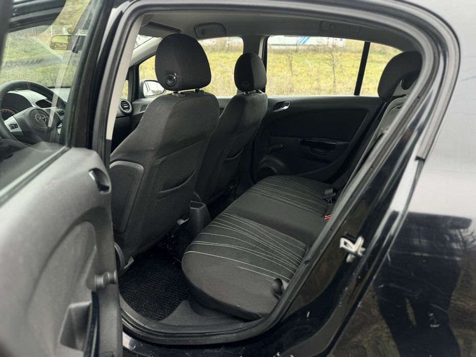 Opel corsa 1.3 CDTI 75 CP 2009 IMPECABIL