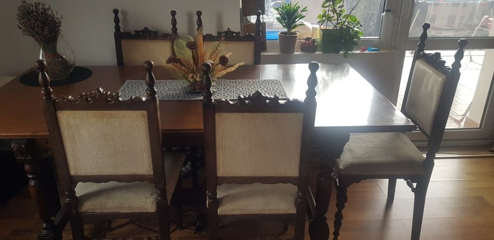 Vand masă de lemn masiv cu 6 scaune