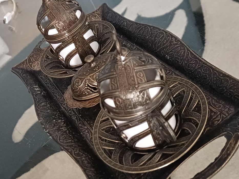 Сервиз за турско кафе (2 бр. чаши с поднос), цвят- сребрист