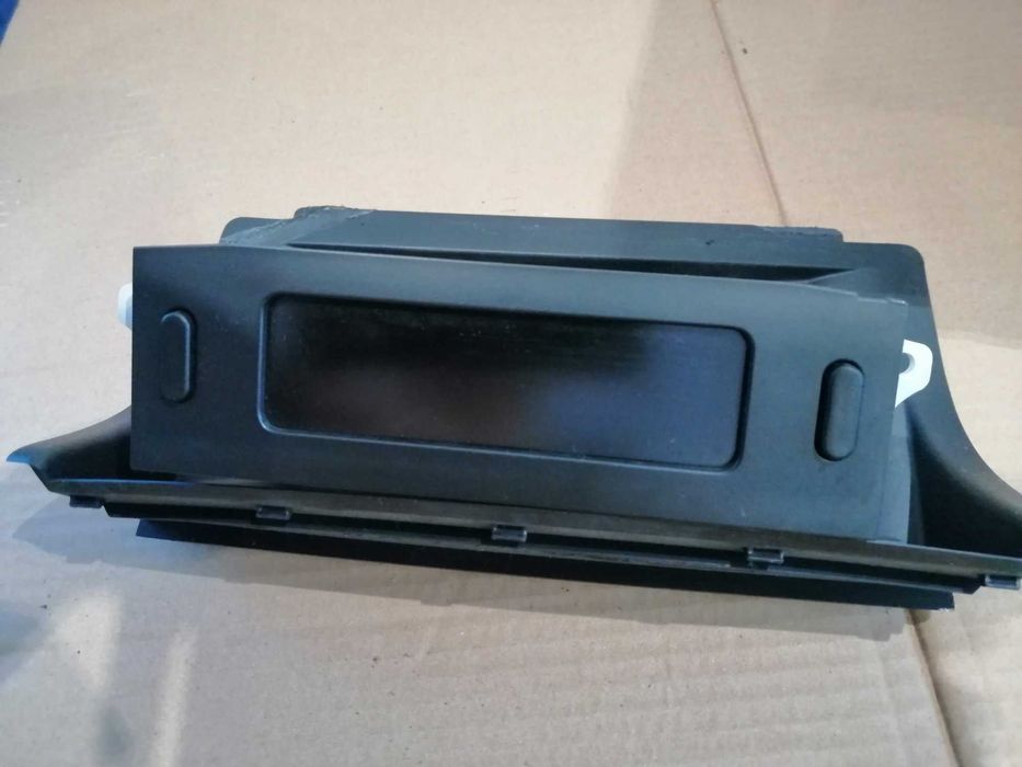 Vand piese din dezmembrare Peugeot 1007