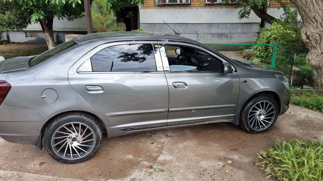 Cobalt 2014 xolati yaxshi