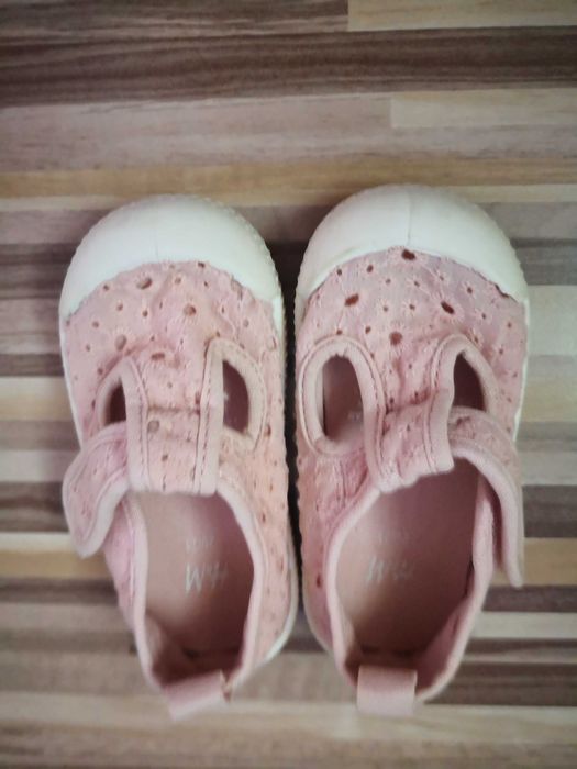 Papucei H&m nr 20/21