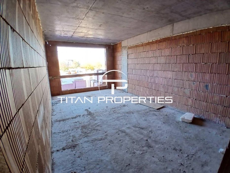 Продава се Двустаен апартамент в Пловдив, Остромила - 74 кв.м за 1230 €/кв.м - Снимка #3