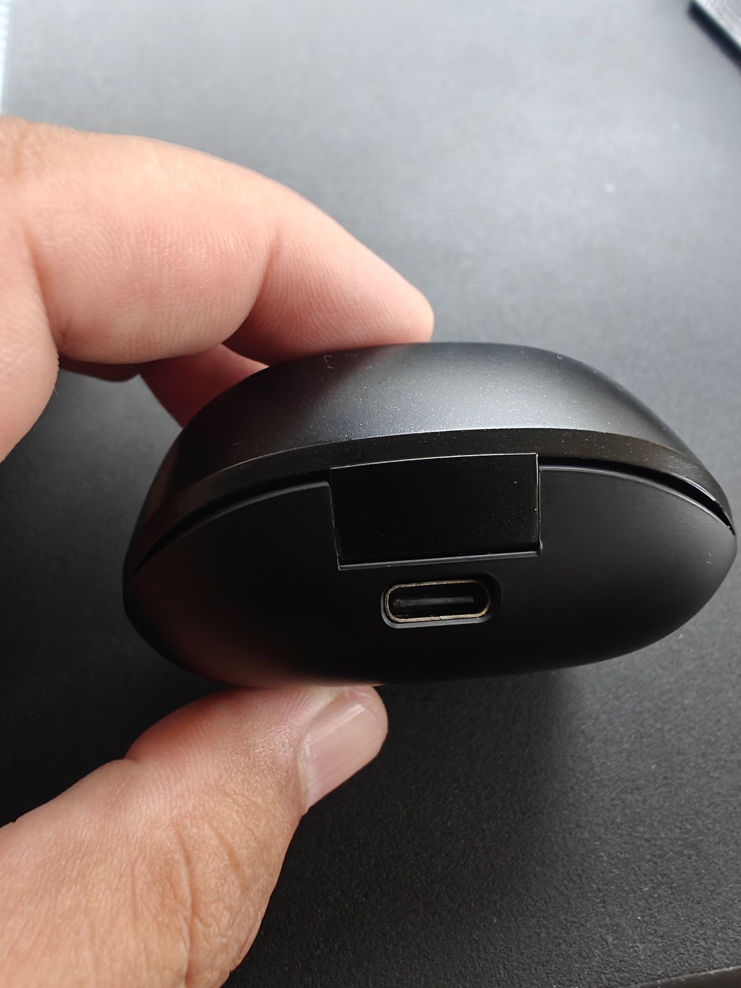 кутия за зареждане на asus rog cetra true wireless