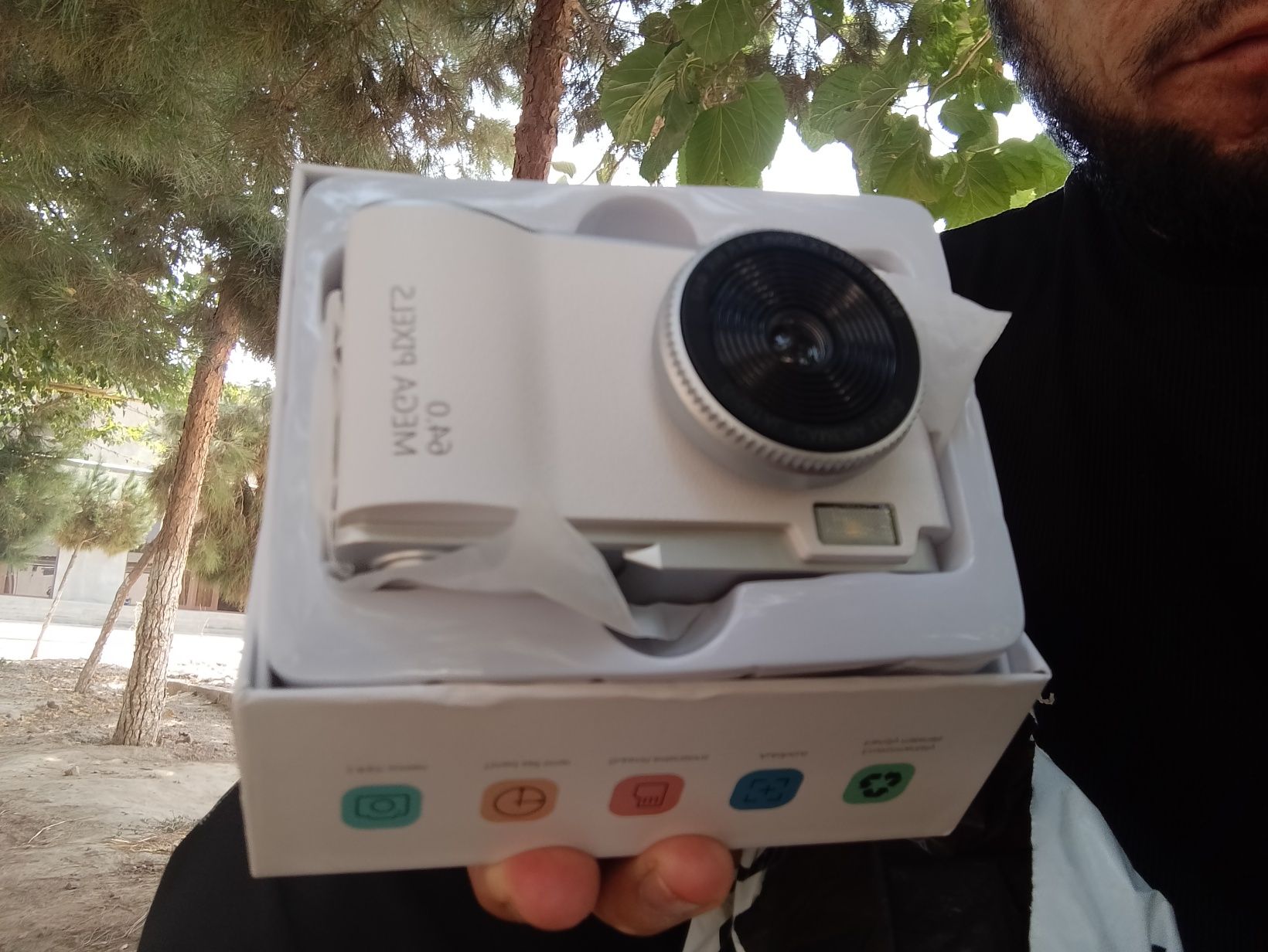 Yangi turibti Vedeo va rasmga oladi 32 gb xotira karta qoʻshib berilad