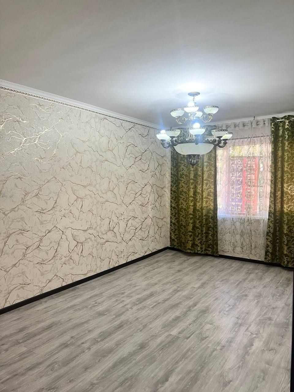 Бир хонали квартира сотилади теекстилькада