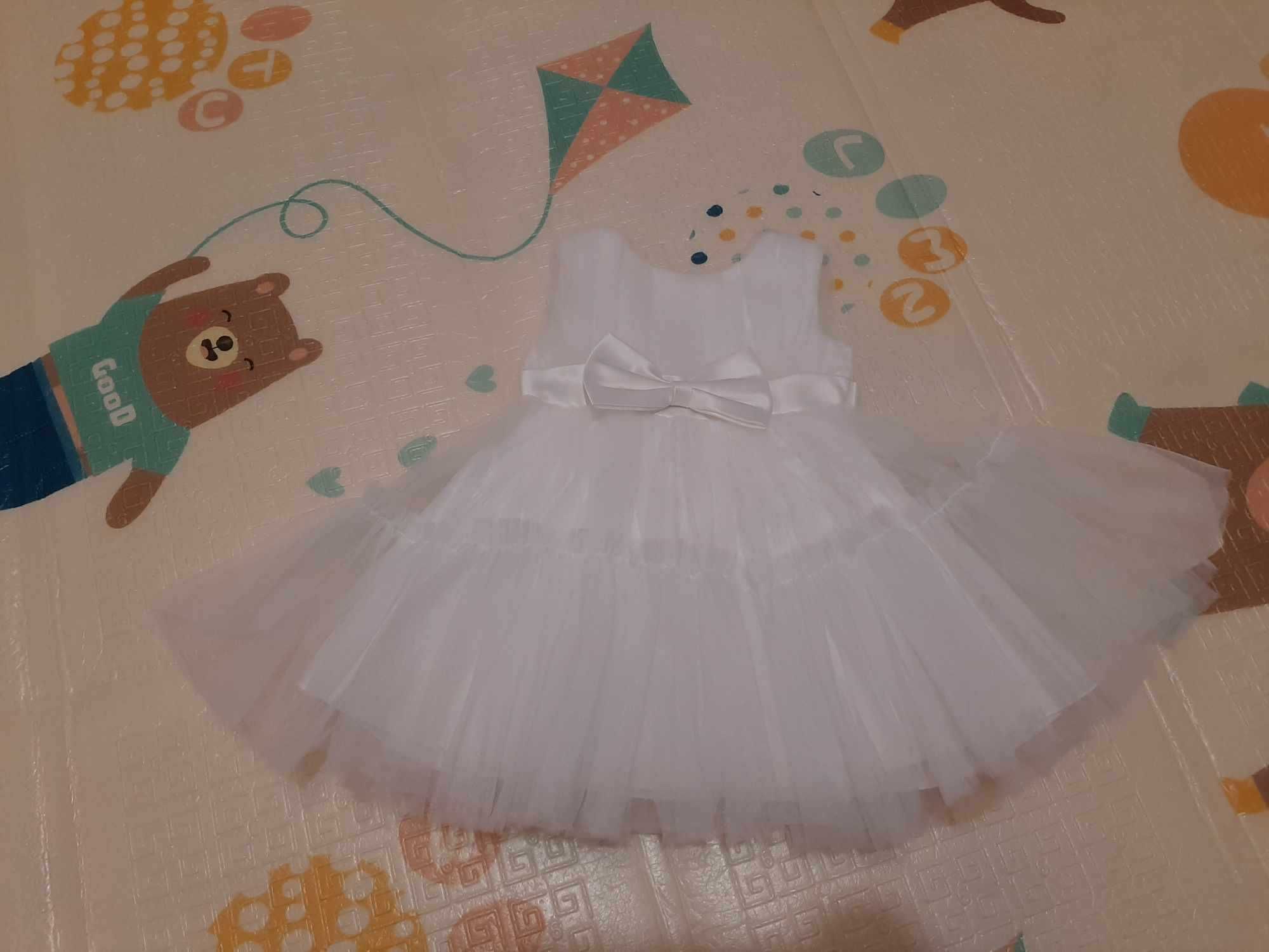 Бяла рокля за бебе 12-18 месеца