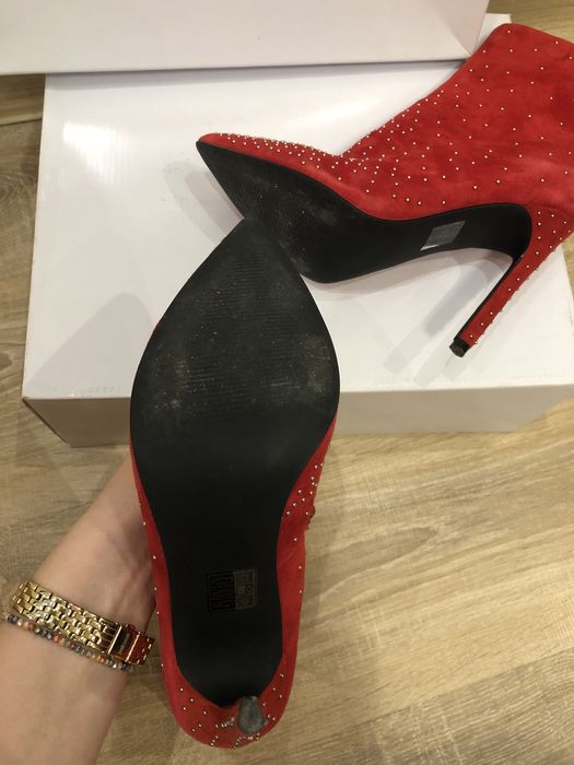 Червени боти Steve Madden с тънък ток