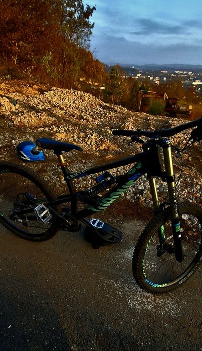 Vand urgent Canyon torque dhx