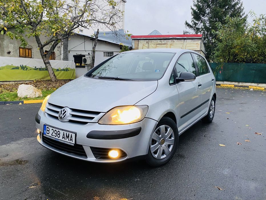Volkswagen - Golf 5 PLUS - 1. 6  5 +1 -102 CP-2009 in Stare Impecabilă