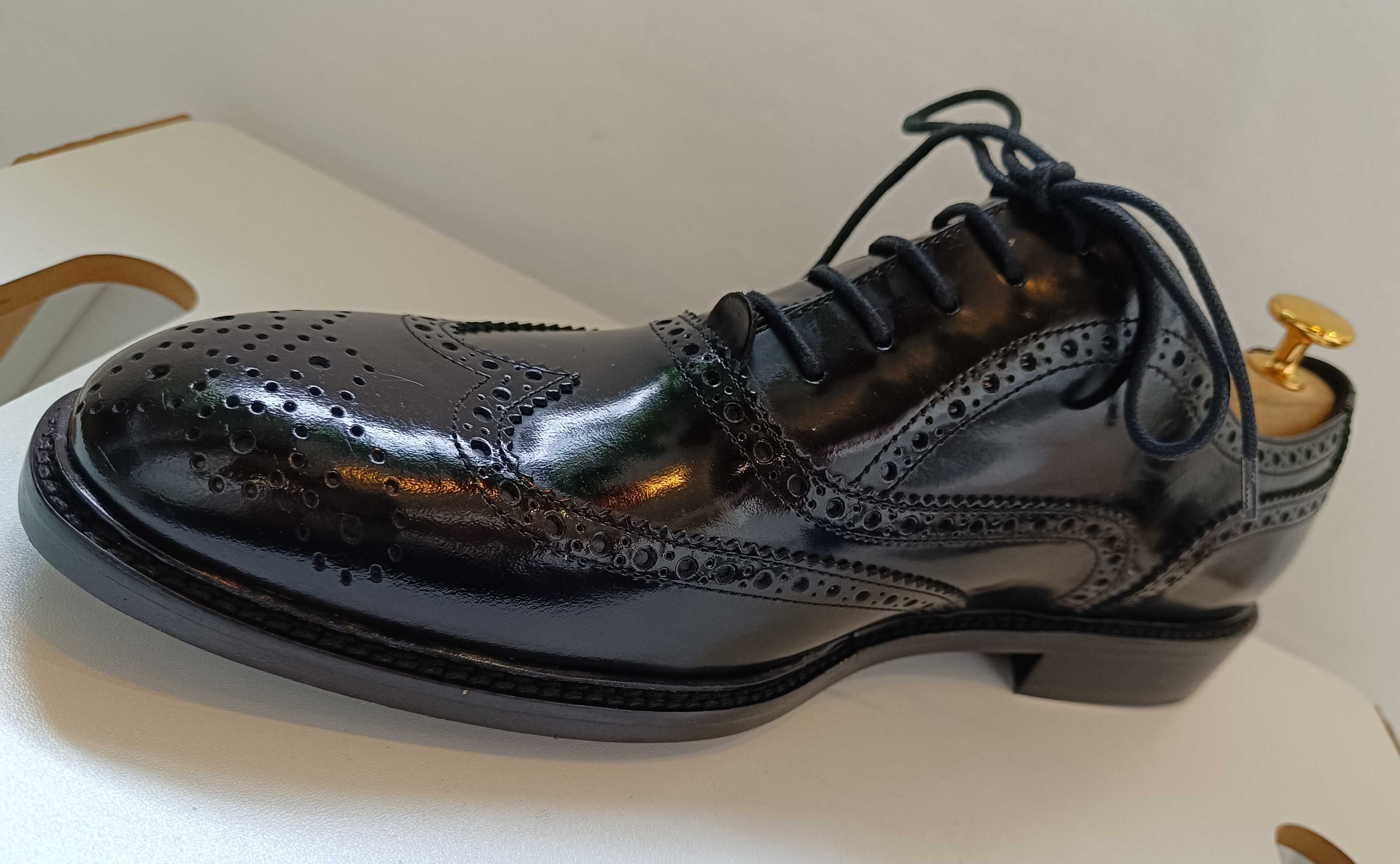 Pantofi oxford 43 brogue lucrati manual Cyrillus NOI piele naturala