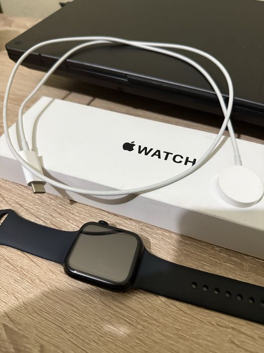 Смарт-часы Apple Watch SE GPS Gen.2 2024 M/L 44 мм черный