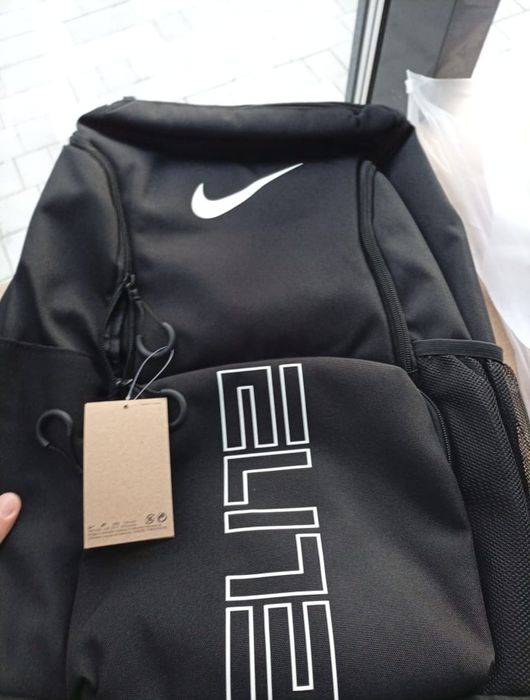 Новая сумка varcity nike