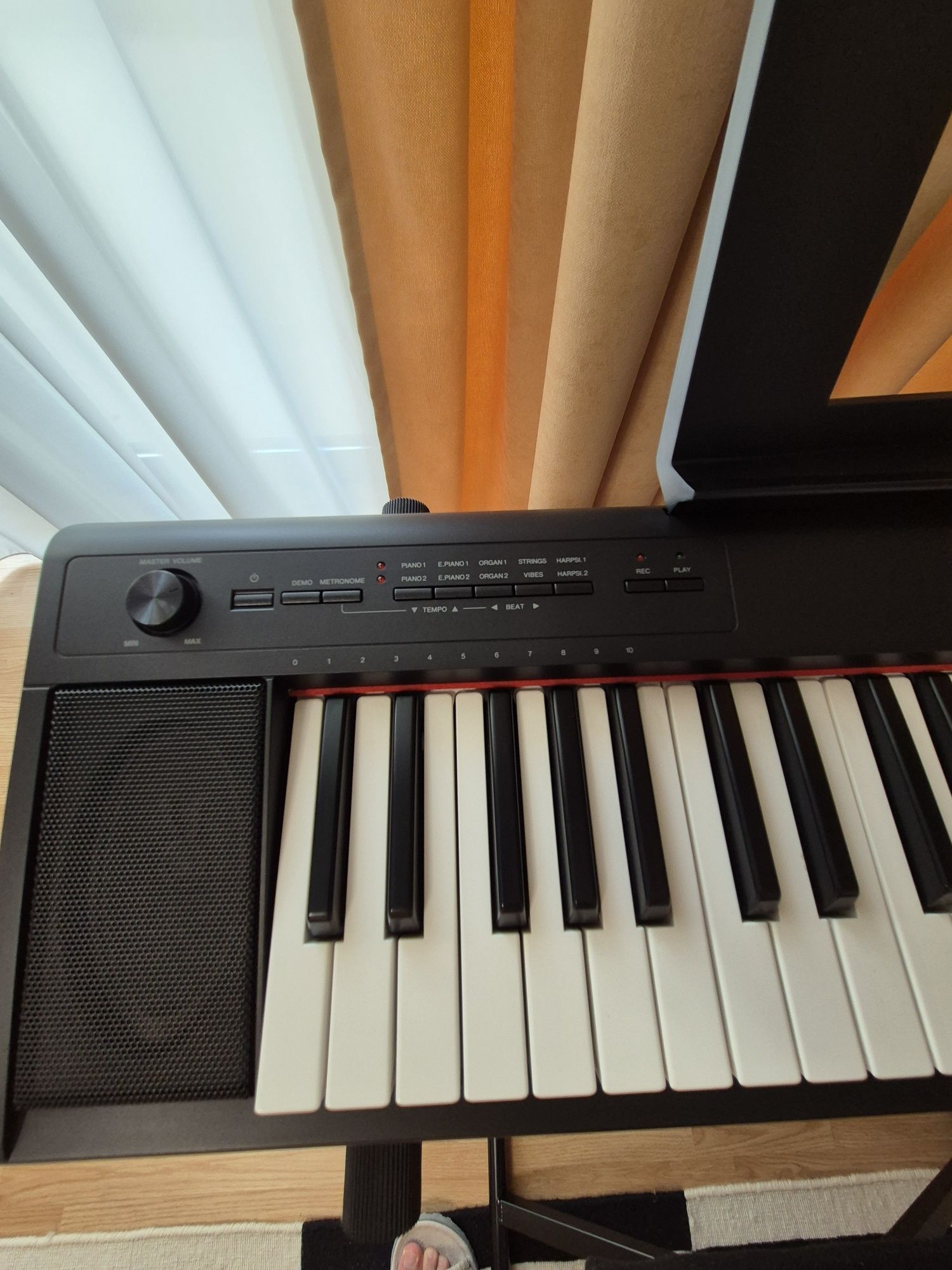Pian Digital YAMAHA NP-12 Piaggero Black