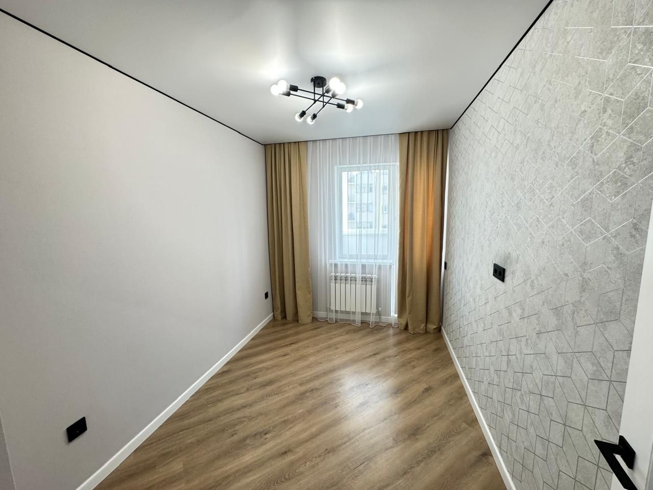 Продается 3х комнатная квартира на левом берегу в ЖК Шыгыс.