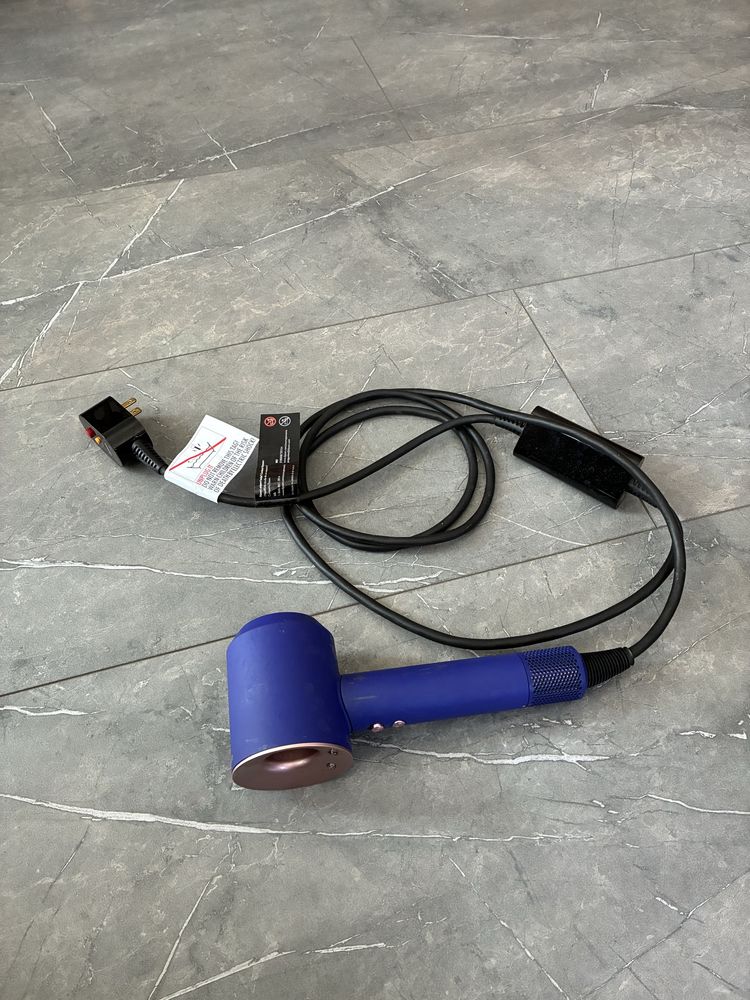 Сешоар Dyson