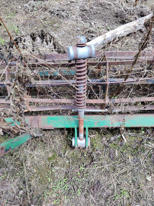 3 grape 1 tăvălug  punte fata pt remorca roată a5-a