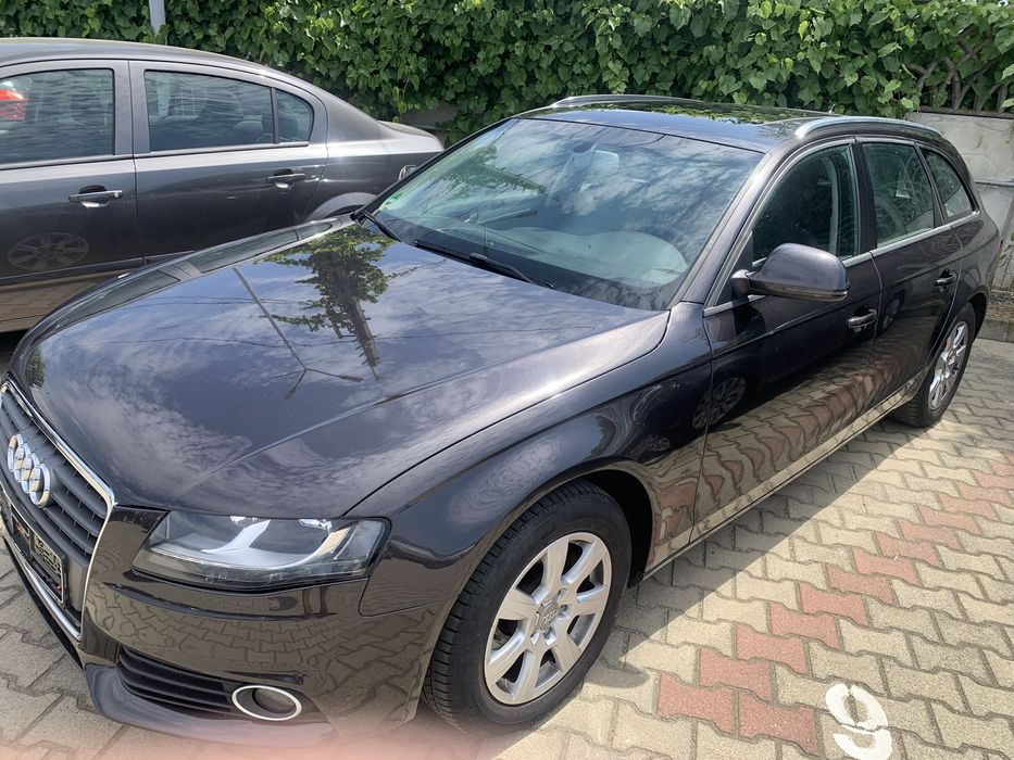 Audi A4 B8 2,0tdi  an 2010 cutie automata