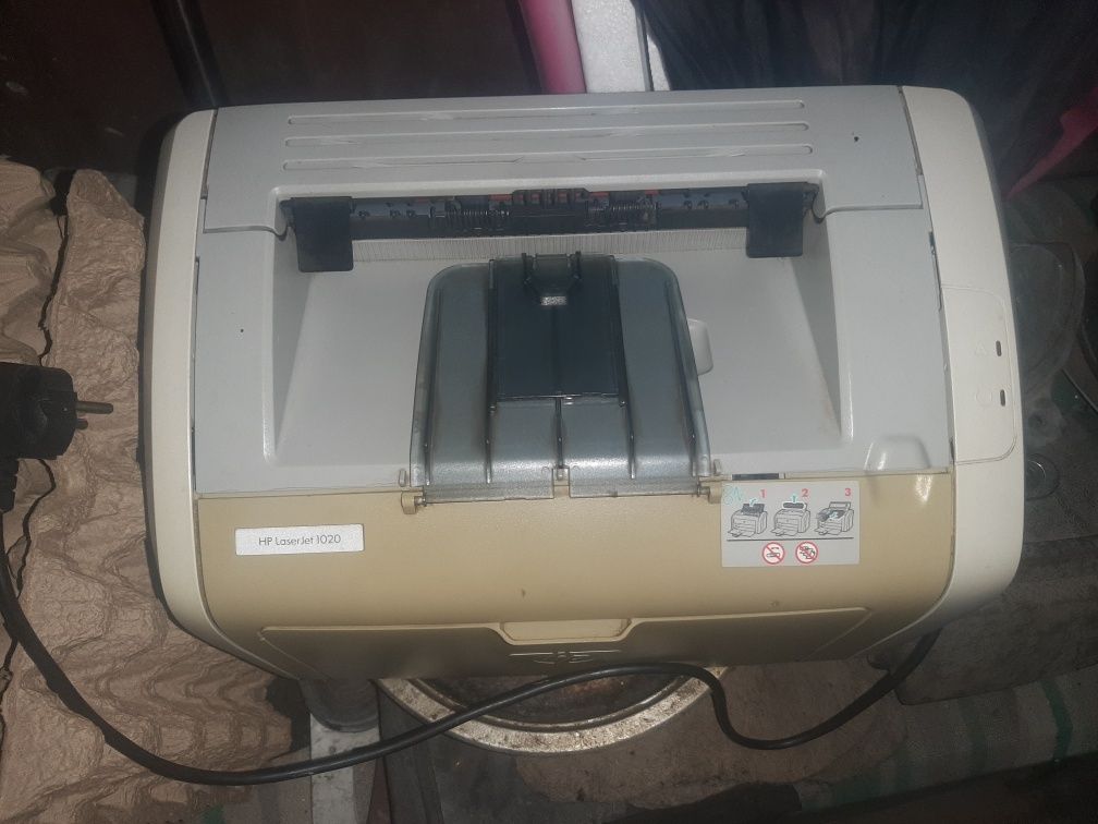 Принтер HP laser jet 1020