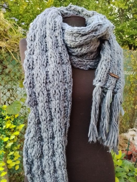 Ръчно изплетени шалове