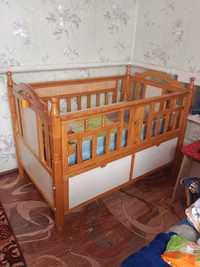 Детская кровать для ребенка