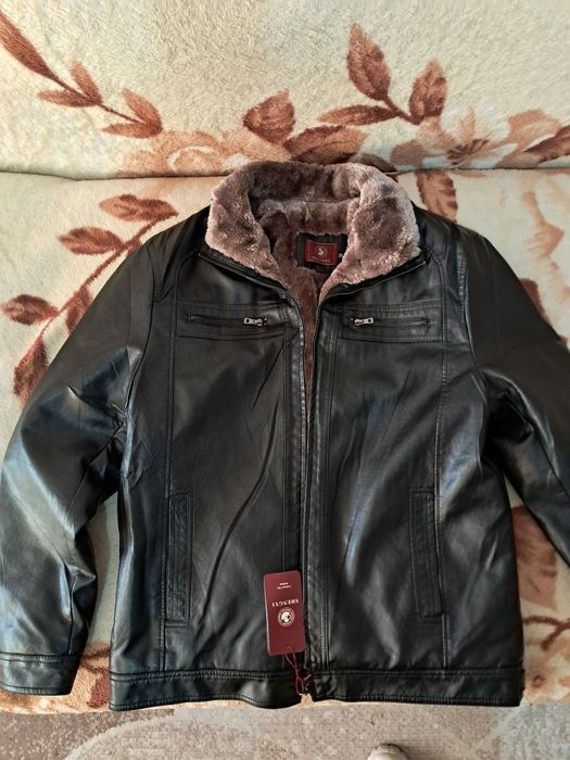 Продам куртки мужские