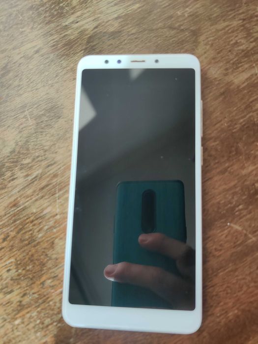 Xiaomi Redmi 5 Plus 32GB/3GB, отлично състояние
