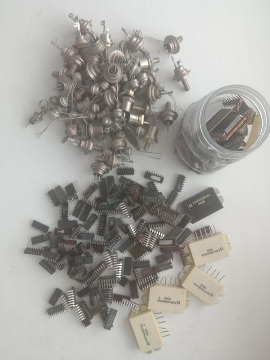 Радиодетали советские.