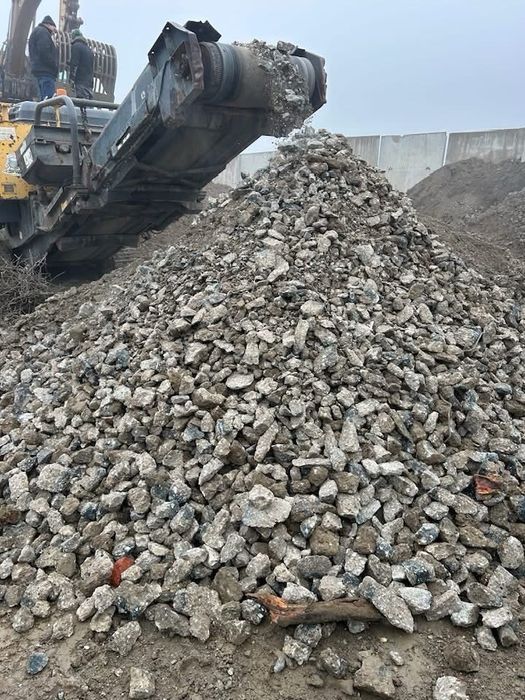 Piatra de drum/parcare/strada/utilaj bobcat(bragadiru/clinceni/domnest