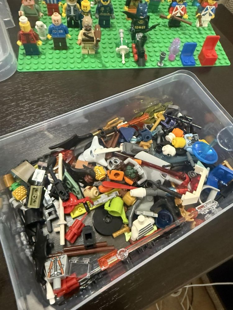 Лот различни сетове  Lego/Лего +над 90фигурки