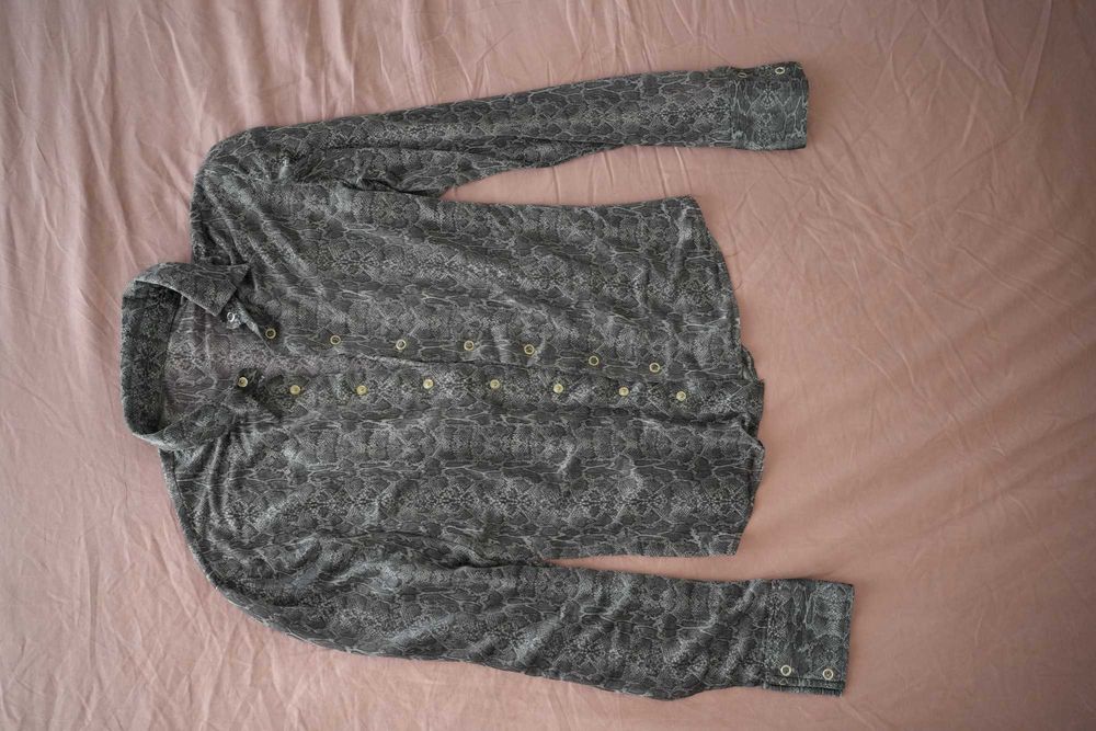 Camasa elastica gri-snake de ocazii speciale