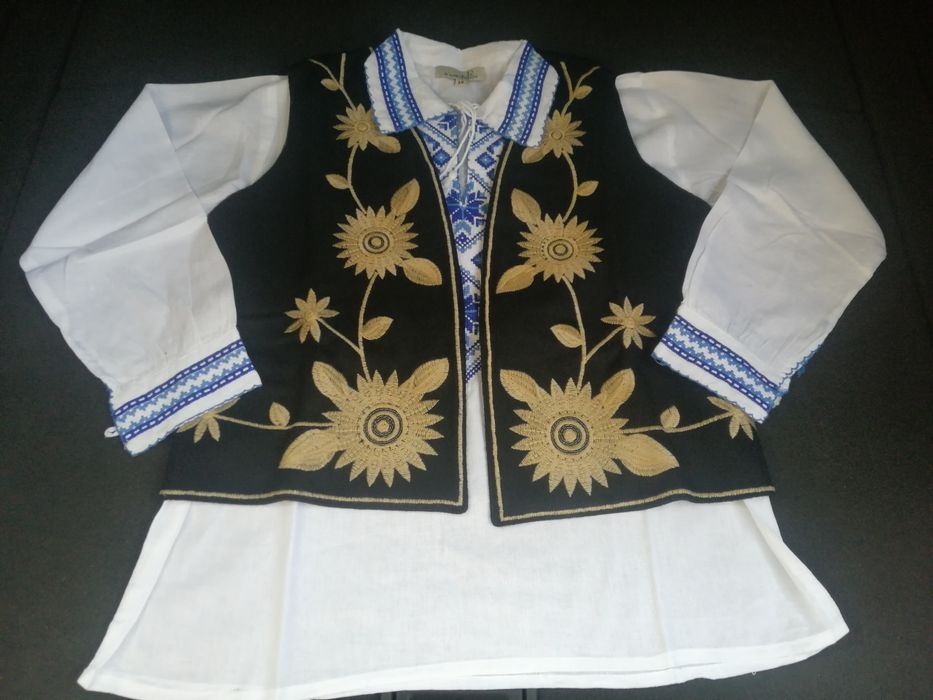 Compleu ie+vestuta din lână fetițe și băieți