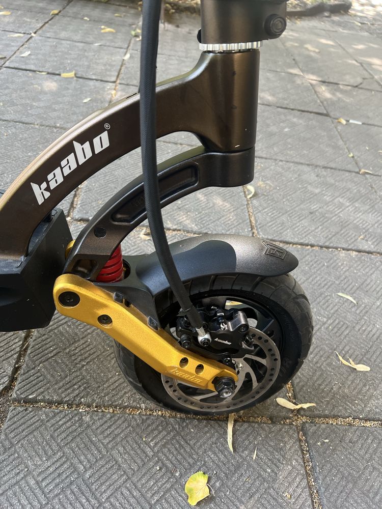 Електрическа тротинетка Kaabo Mantis 10 Каабо Мантис 10
